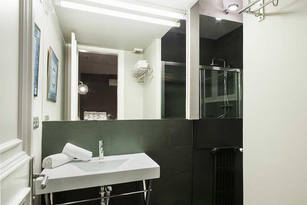 Bachome Gallery B&B Barcelona Bilik gambar