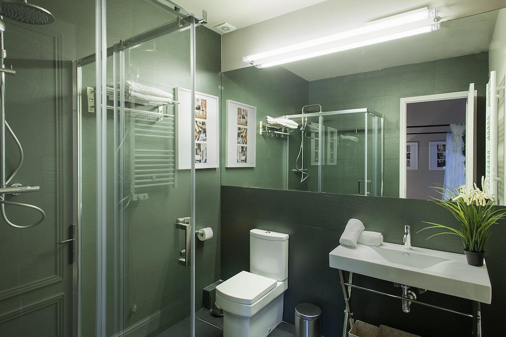 Bachome Gallery B&B Barcelona Bilik gambar