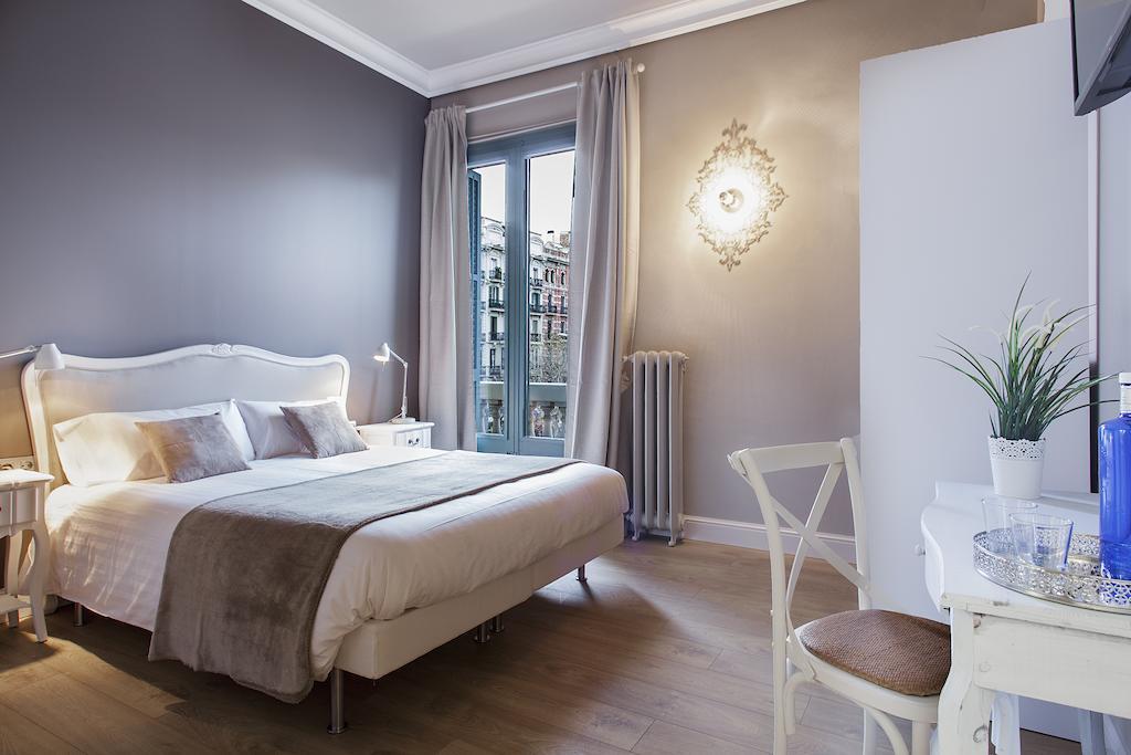 Bachome Gallery B&B Barcelona Bilik gambar