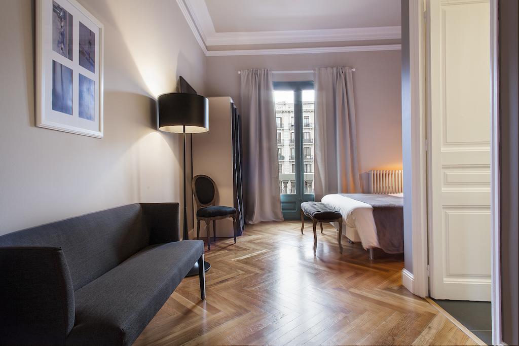Bachome Gallery B&B Barcelona Bilik gambar